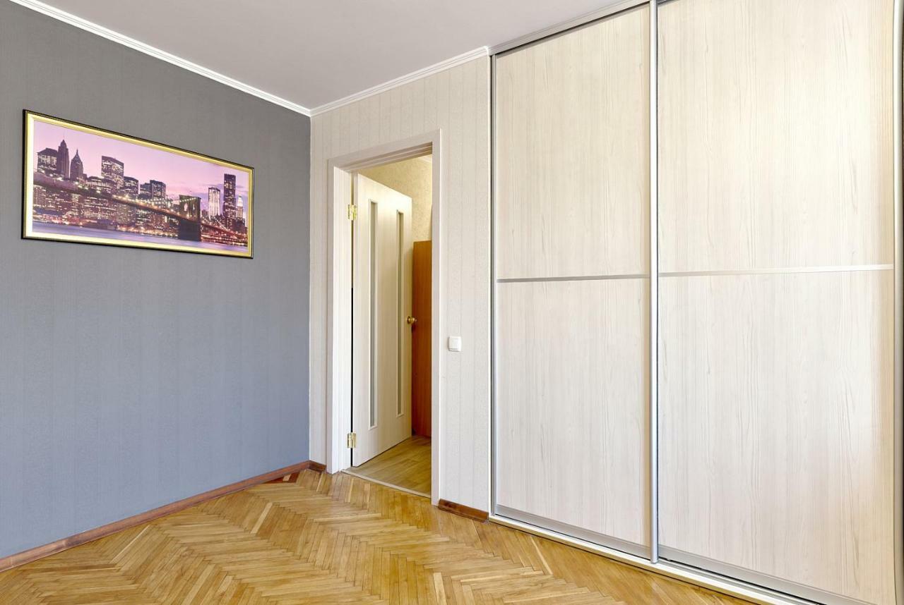 קייב L3-82 Main Street- Modern New Three 3 Separate 3Bedrooms 100 M2 - Central Location, Metro Palace Of Sports - Gulliver Mall, Arena City מראה חיצוני תמונה